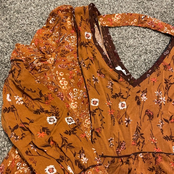 Maurice’s - Burnt Orange Floral Flowy Blouse Long Sleeve - Picture 2 of 4